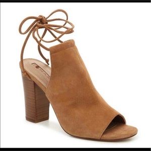 Tahari Meg Peep Toe Heel in Cognac Suede